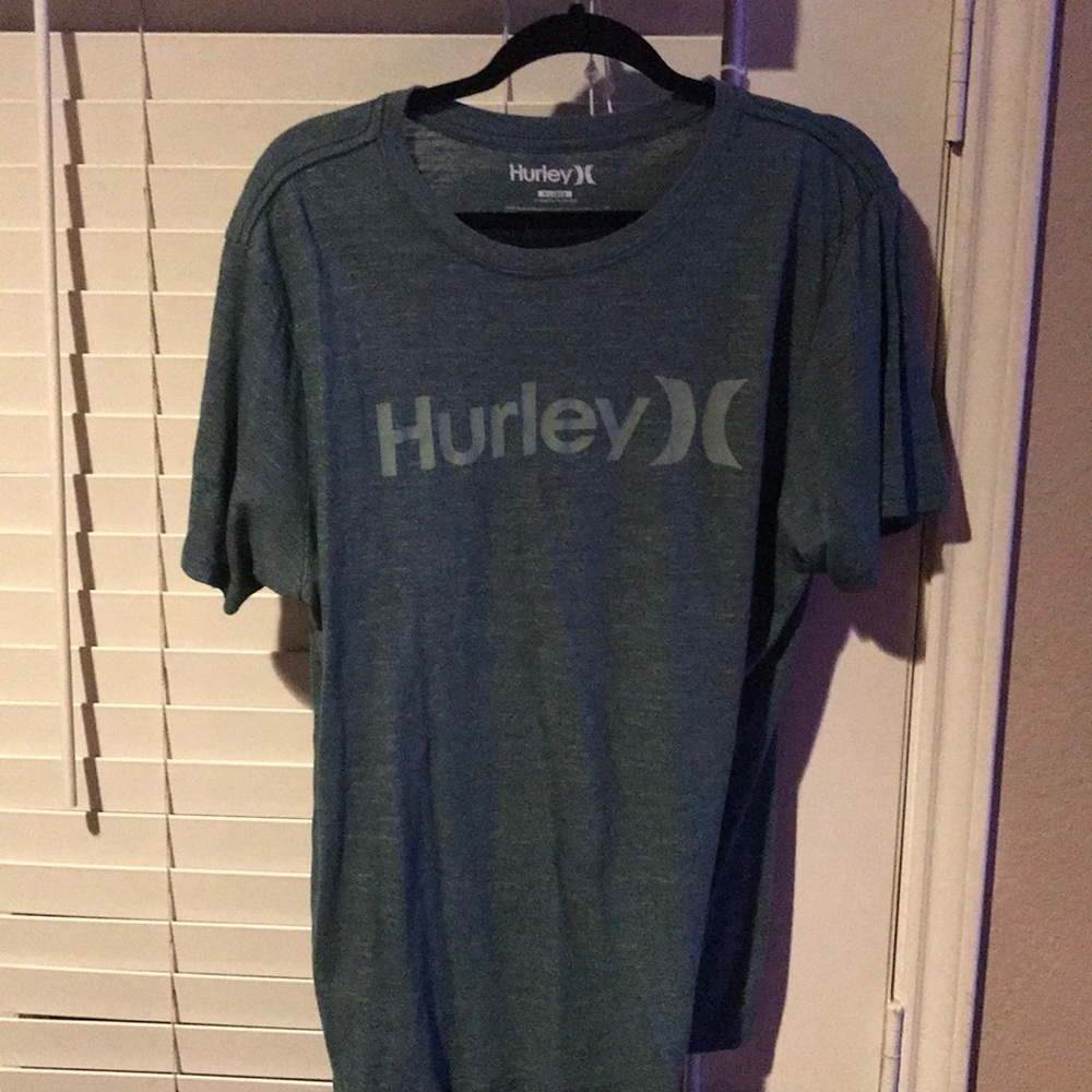 Hurley t shirt